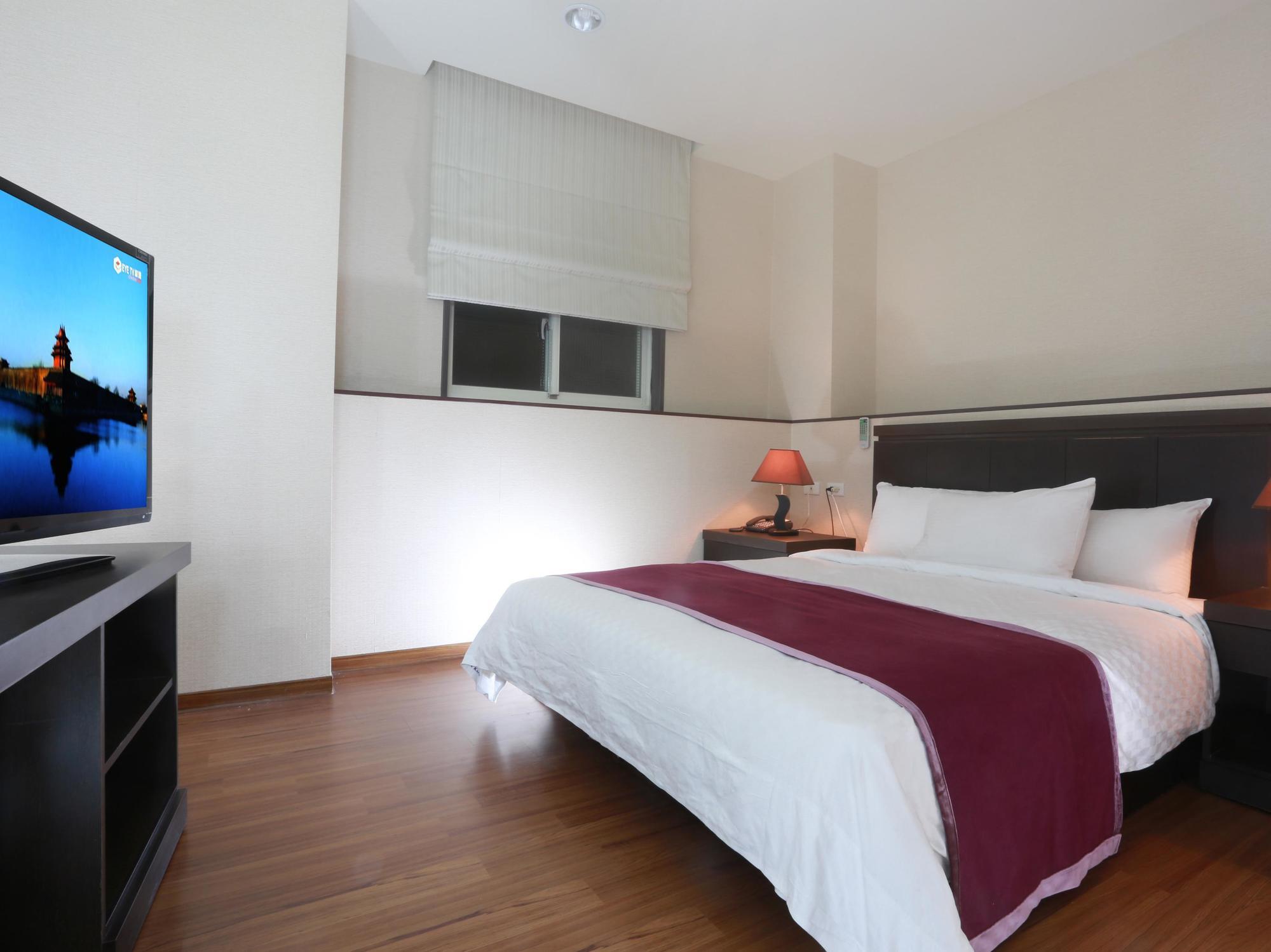 King Town Hotel Luodong Exterior foto